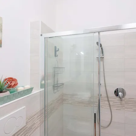 Clari Apartment