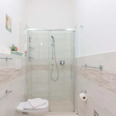 Clari Apartament *