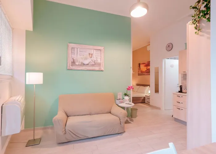 Clari Болонья